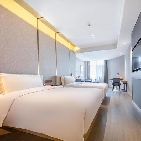 Atour Hotel Kunming Cuihu Екстериор снимка