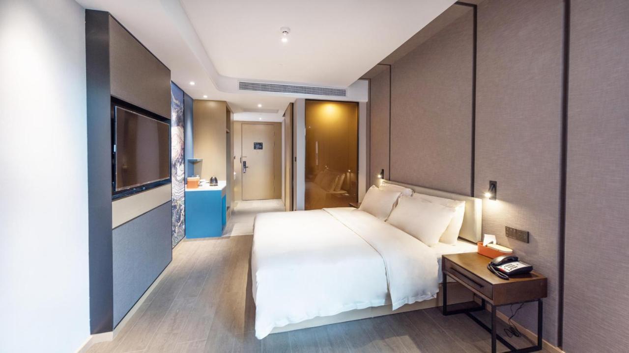 Atour Hotel Kunming Cuihu Екстериор снимка