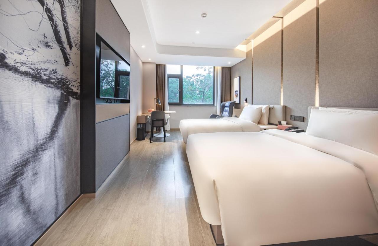 Atour Hotel Kunming Cuihu Екстериор снимка
